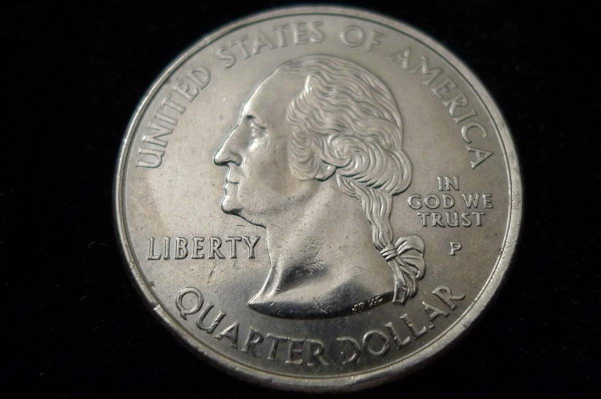 Post-A-Coin-Or-Medal-Related-To-Space-Travel.