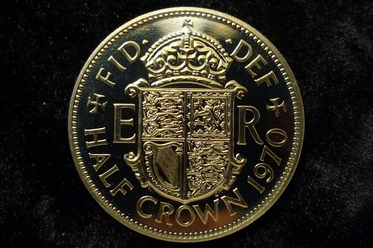 Post-Your-Coins-With-Coats-Of-Arms,-Shields,-Crests,-Crowns,--Etc.