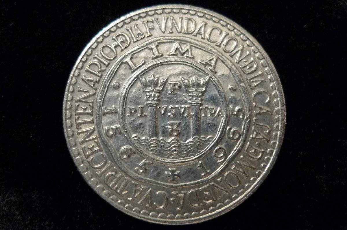 Post-Your-Coins-With-Coats-Of-Arms,-Shields,-Crests,-Crowns,--Etc.