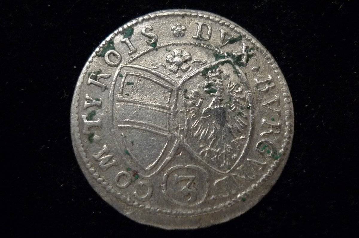 Post-Your-Coins-With-Coats-Of-Arms,-Shields,-Crests,-Crowns,--Etc.