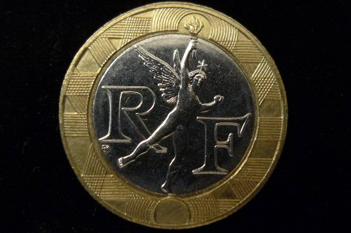 Show-Off-Your-Bi-Metallic-Coins-World-Wide