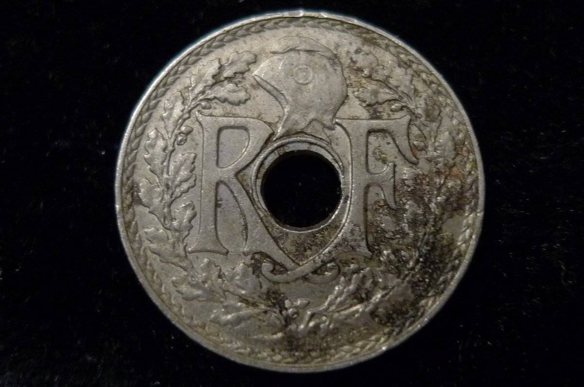 Post-Your-Coins-With-Center-Holes