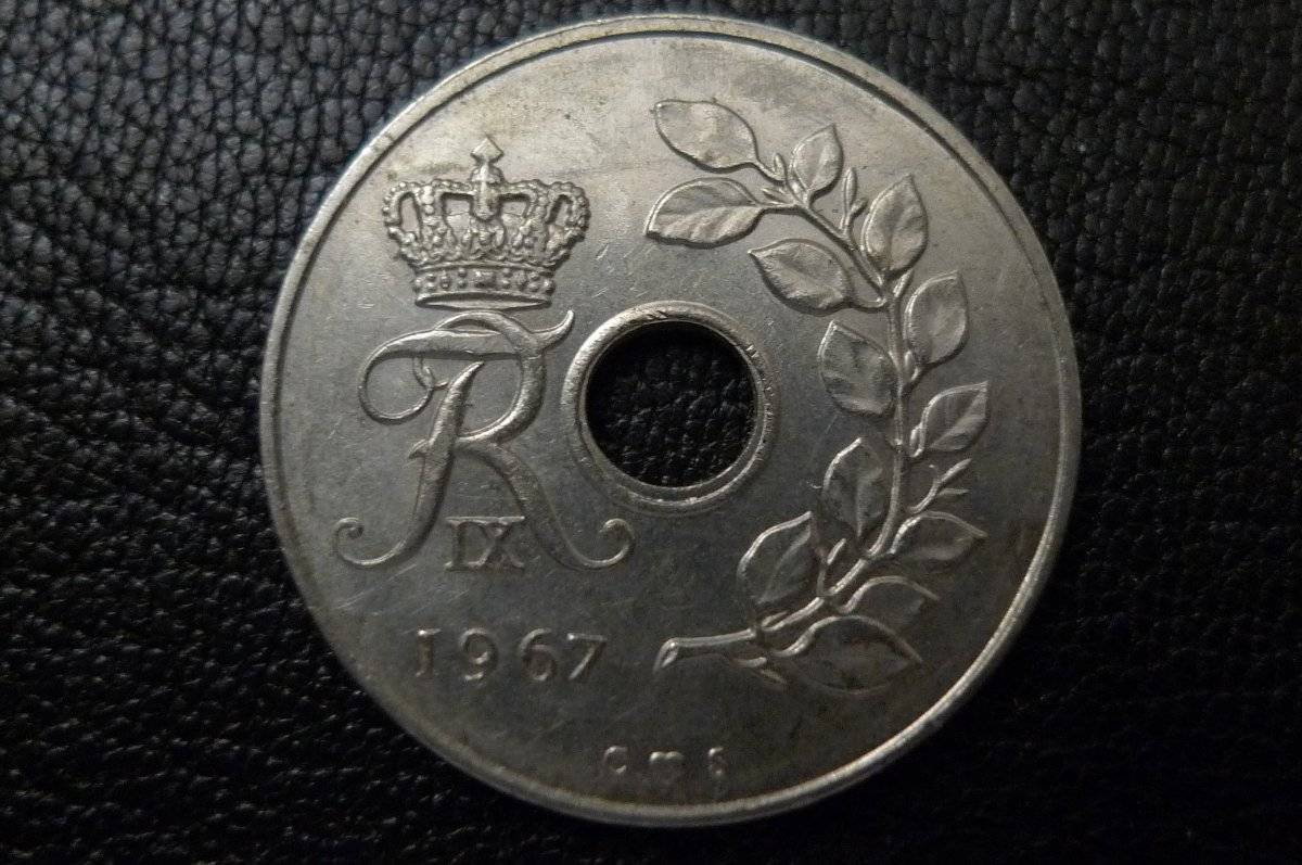 Post-Your-Coins-With-Center-Holes