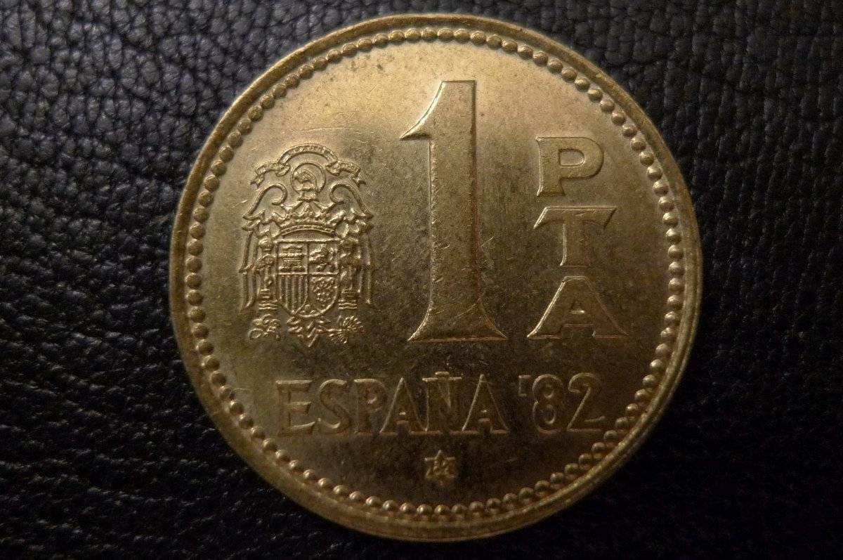 Around-The-World-With-Coins---A-Coin-Geography-Game