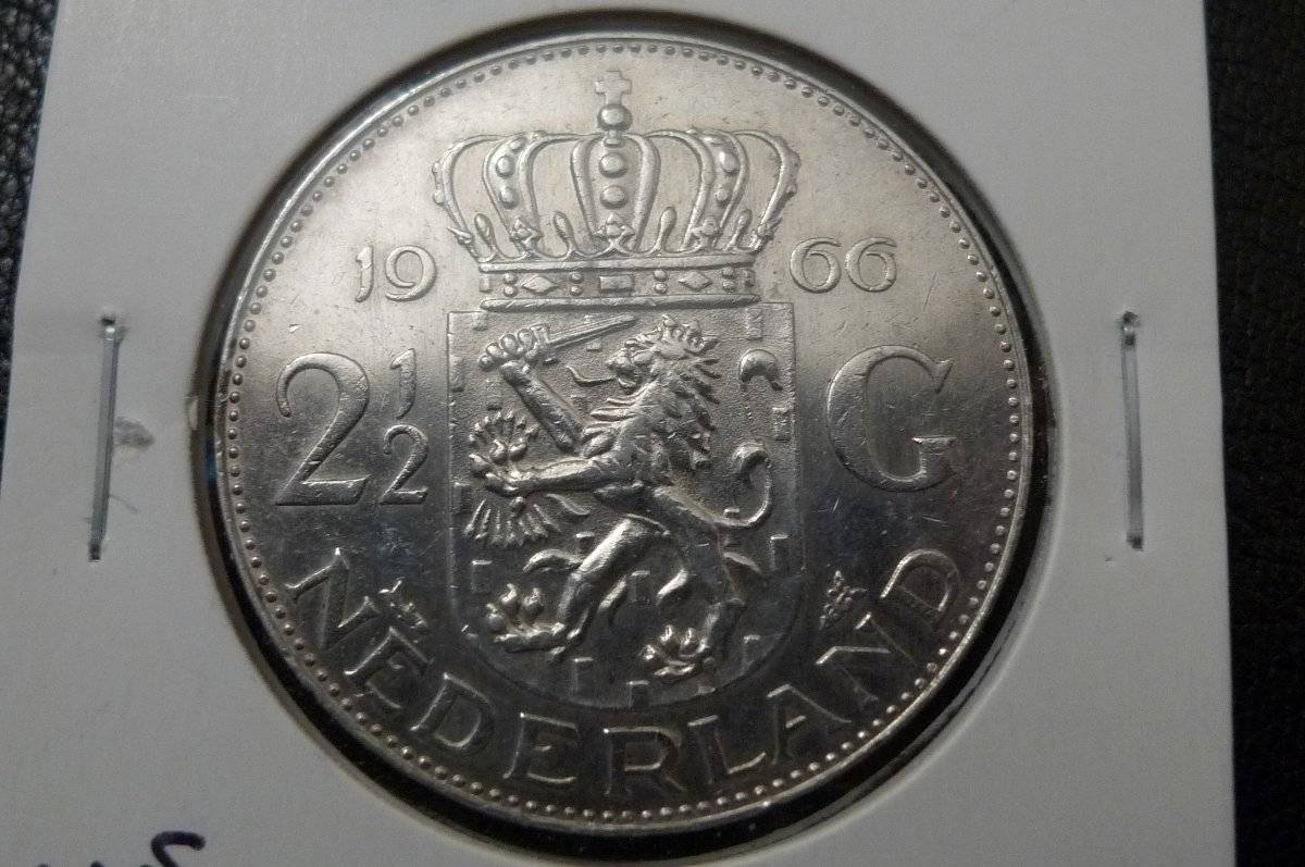 Around-The-World-With-Coins---A-Coin-Geography-Game