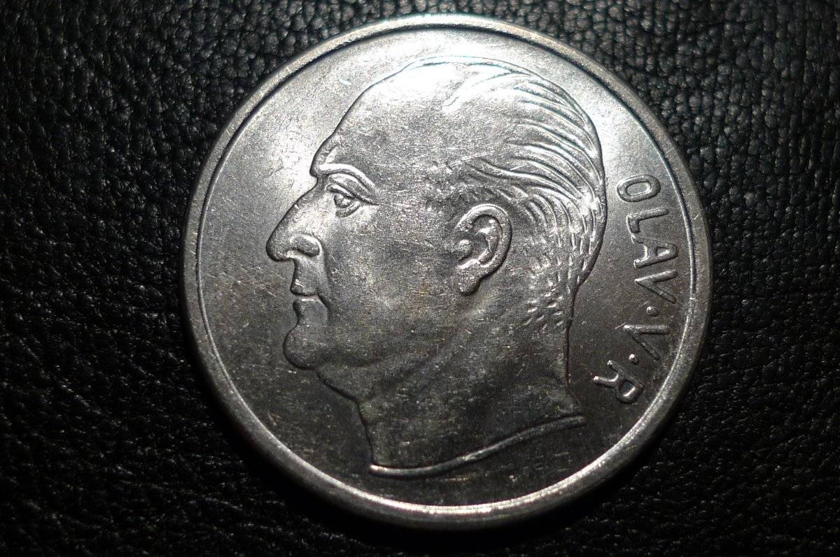Around-The-World-With-Coins---A-Coin-Geography-Game