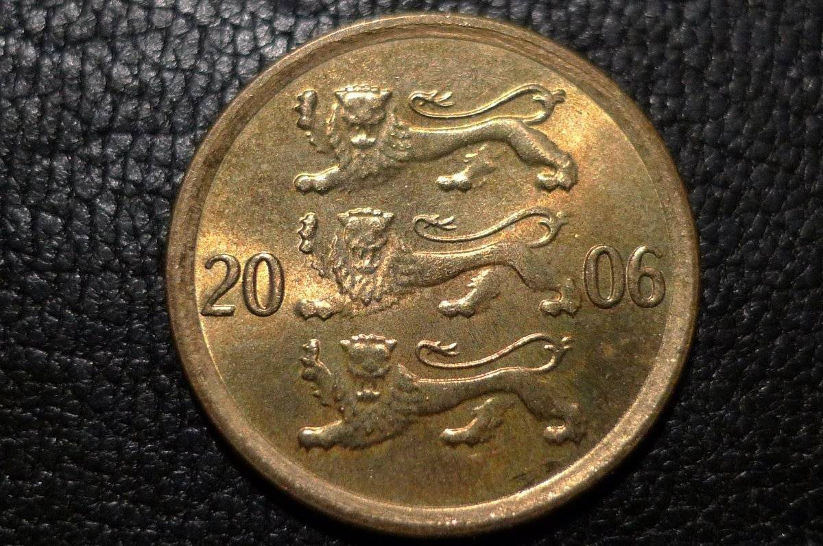 Around-The-World-With-Coins---A-Coin-Geography-Game