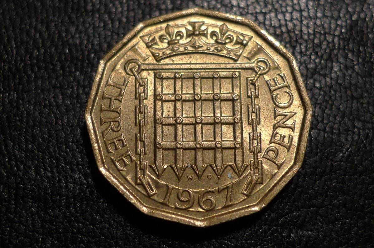 Show-Your-Coins-With-Different-Edges