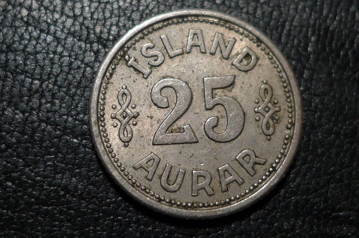 Post-Your-Coins-With-Coats-Of-Arms,-Shields,-Crests,-Crowns,--Etc.