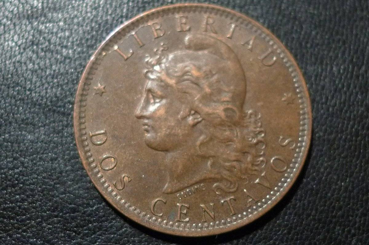 Post-A-Coin-Or-Medal-With-A-Die-Crack!