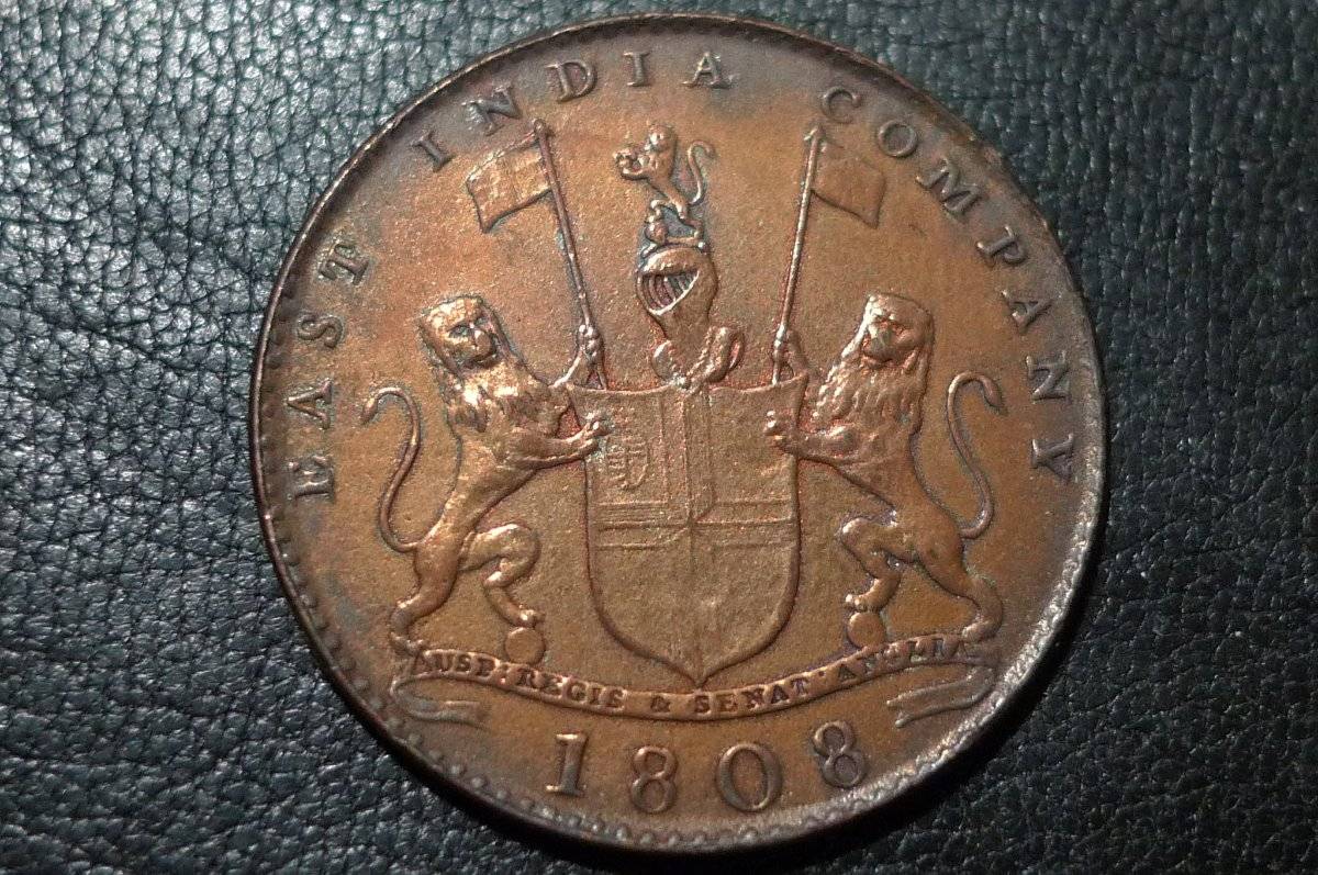 Post-Your-Coins-With-Coats-Of-Arms,-Shields,-Crests,-Crowns,--Etc.
