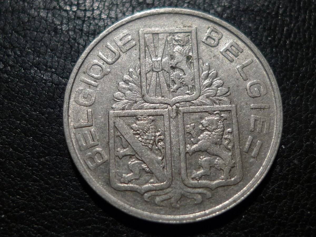 Post-Your-Coins-With-Coats-Of-Arms,-Shields,-Crests,-Crowns,--Etc.