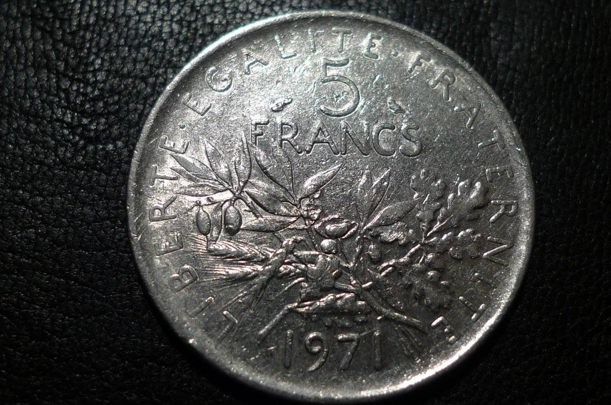 Around-The-World-With-Coins---A-Coin-Geography-Game