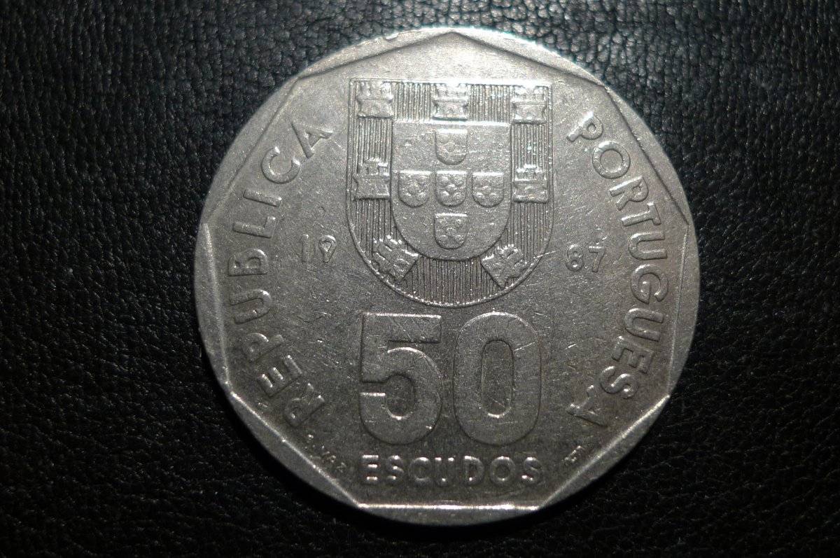 Post-Your-Coins-With-A-Castle