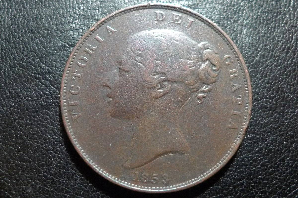 Post-Your-Coins-With-Coats-Of-Arms,-Shields,-Crests,-Crowns,--Etc.