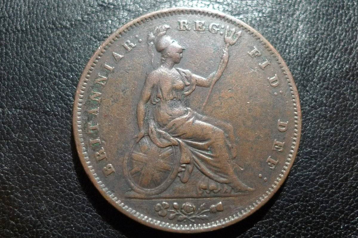 Post-Your-Coins-With-Coats-Of-Arms,-Shields,-Crests,-Crowns,--Etc.