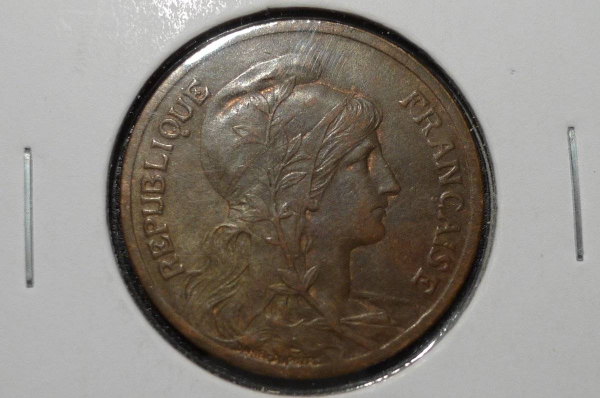 Post-Your-Coins-With-Hats