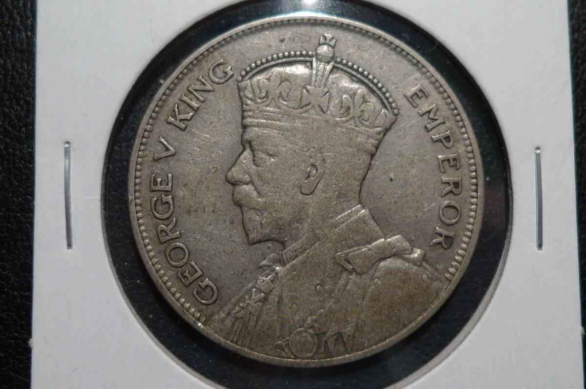 Post-Your-Coins-With-Coats-Of-Arms,-Shields,-Crests,-Crowns,--Etc.