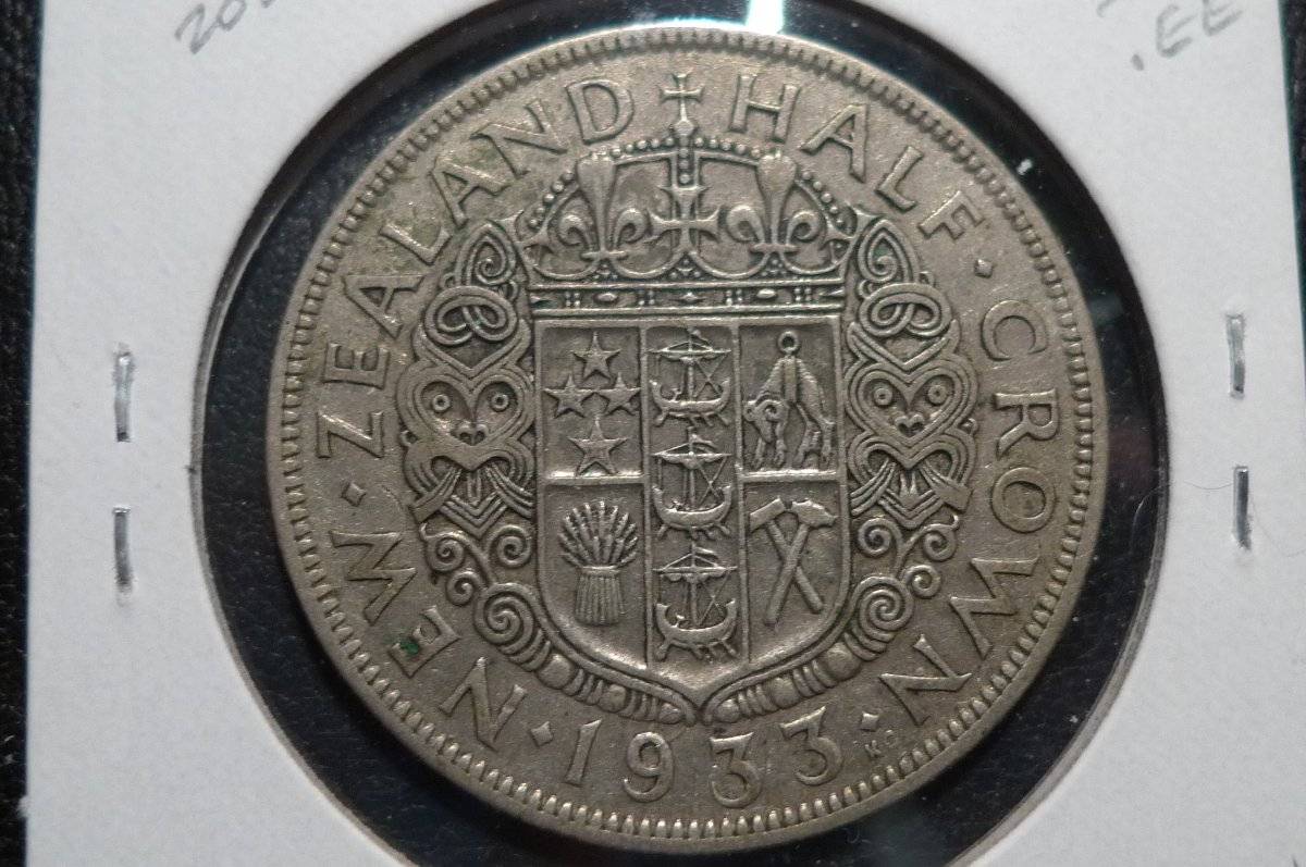 Post-Your-Coins-With-Coats-Of-Arms,-Shields,-Crests,-Crowns,--Etc.
