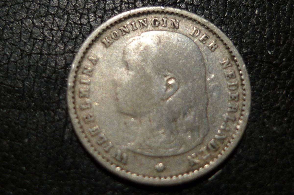 Around-The-World-With-Coins---A-Coin-Geography-Game