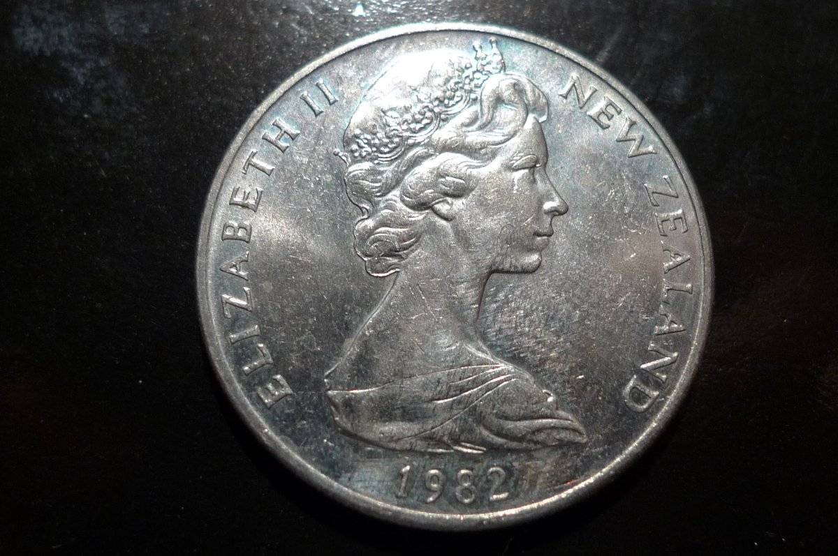 Post-Your-Coins-With-Hats