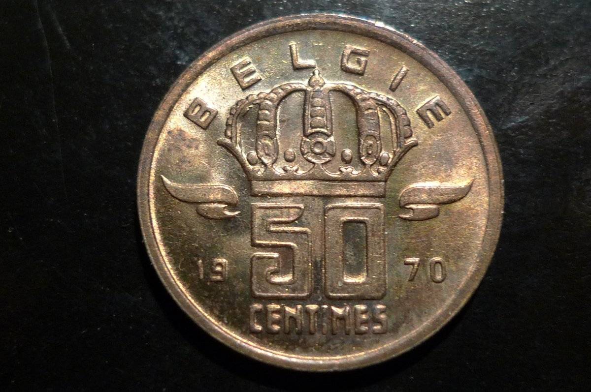 Post-Your-Coins-With-Hats