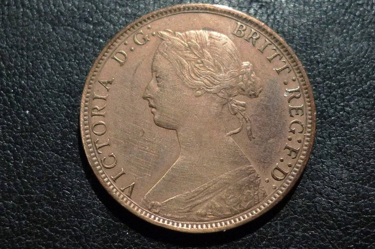 Post-Your-Coins-With-Hats