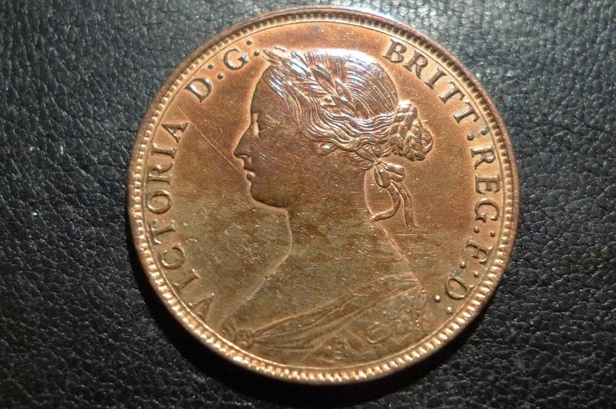 Post-Your-Coins-With-Hats
