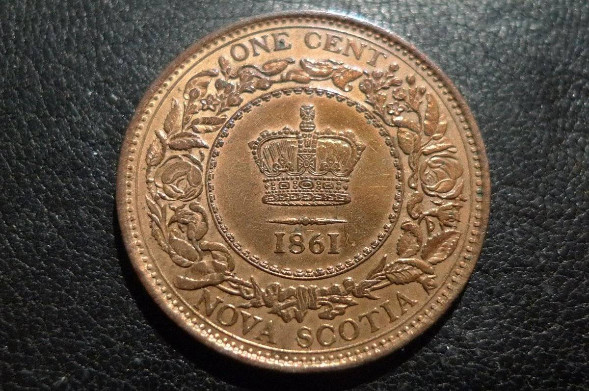 Post-Your-Coins-With-Hats
