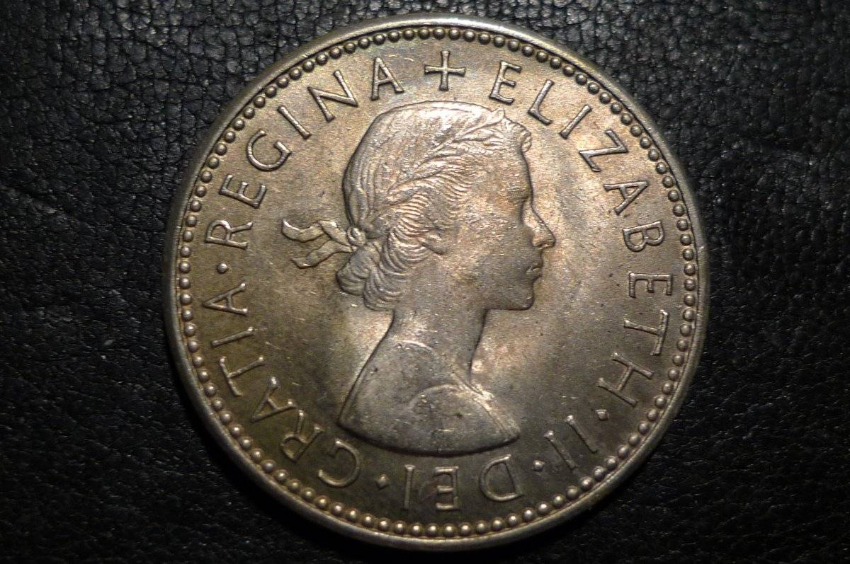 Post-A-Coin-Or-Medal-With-A-Die-Crack!