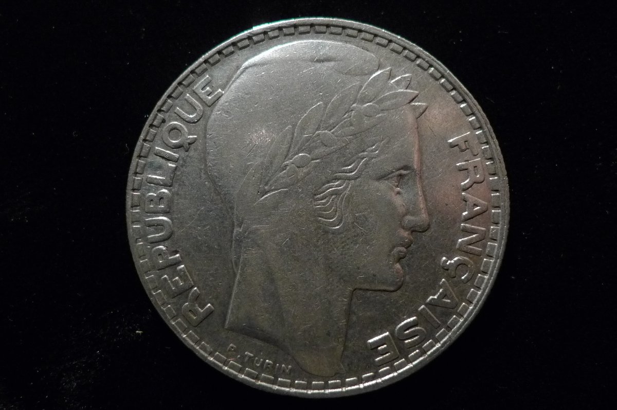Around-The-World-With-Coins---A-Coin-Geography-Game