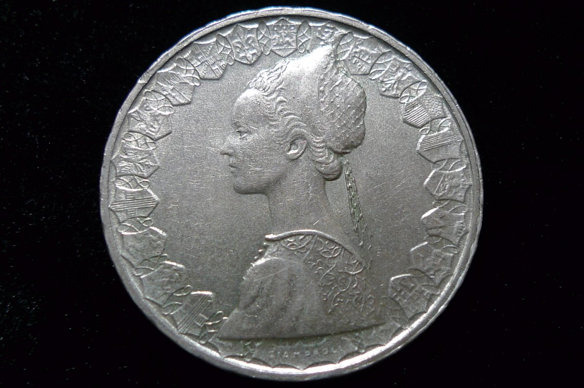 Show-Your-Coins-With-Different-Edges