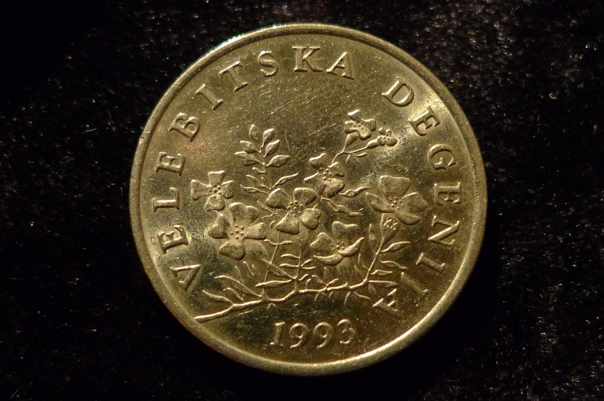 Post-Your-Coin-Or-Medal-With-Flora