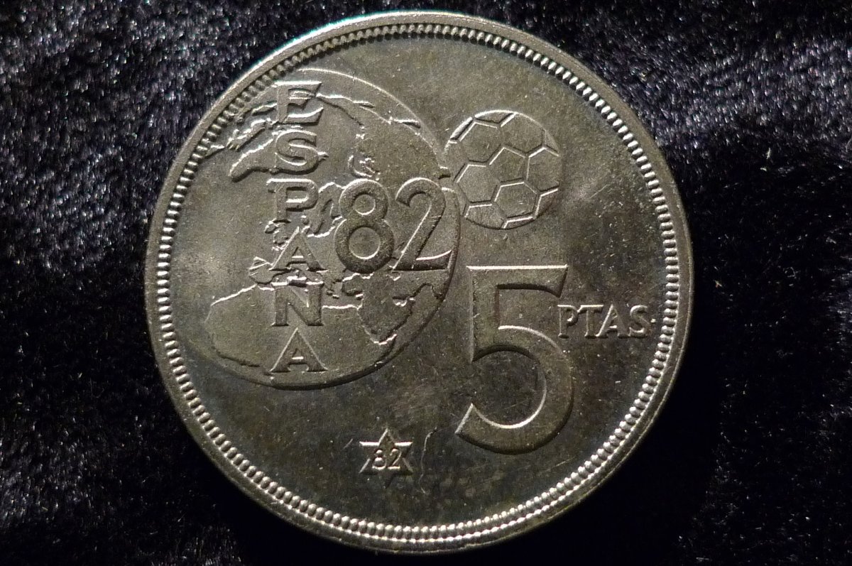 Post-Your-Soccer-Themed-Coins