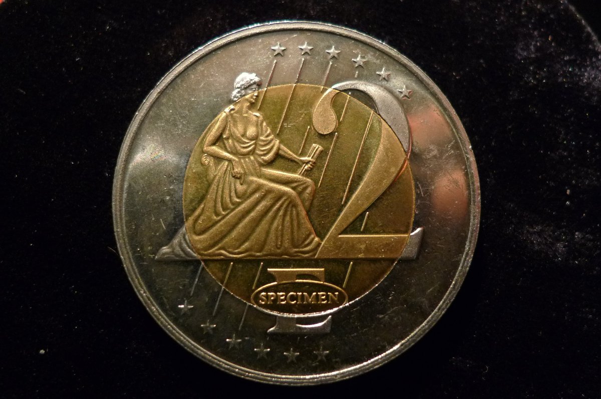 Post-Your-Coin-Or-Medal-With-Flora