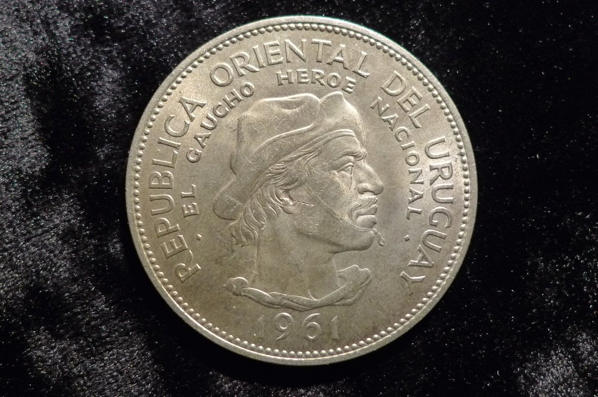 Post-Your-Coins-With-Hats