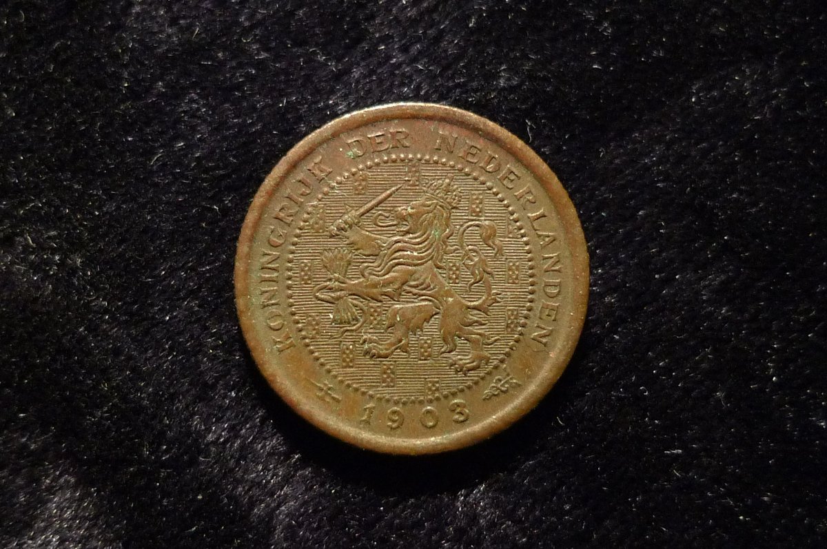 Post-Your-Coins-With-Coats-Of-Arms,-Shields,-Crests,-Crowns,--Etc.