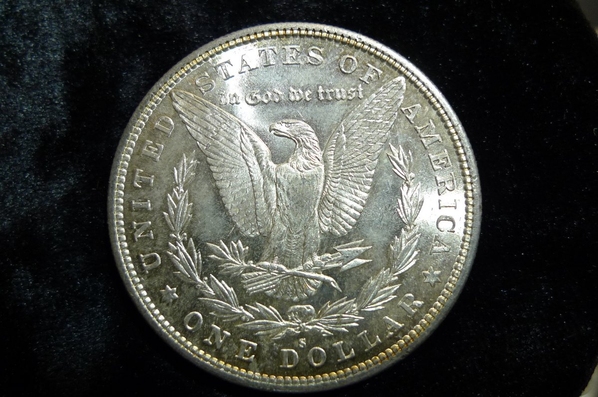 Post-Your-Coins-With-Hats