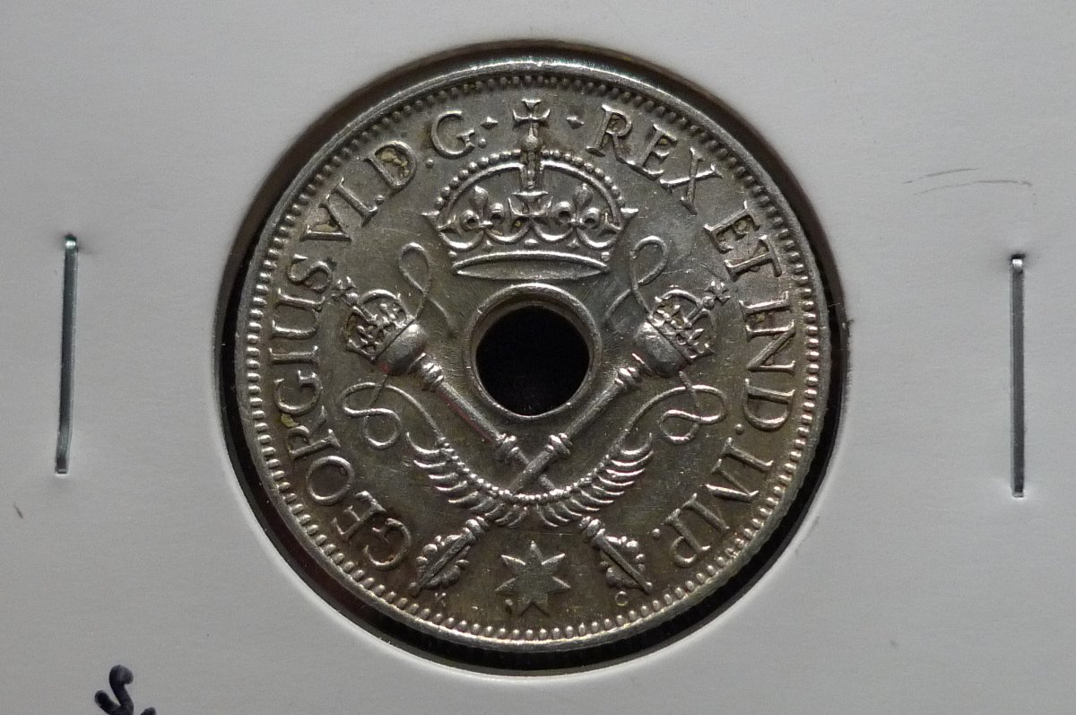 Post-Your-Coins-With-Coats-Of-Arms,-Shields,-Crests,-Crowns,--Etc.