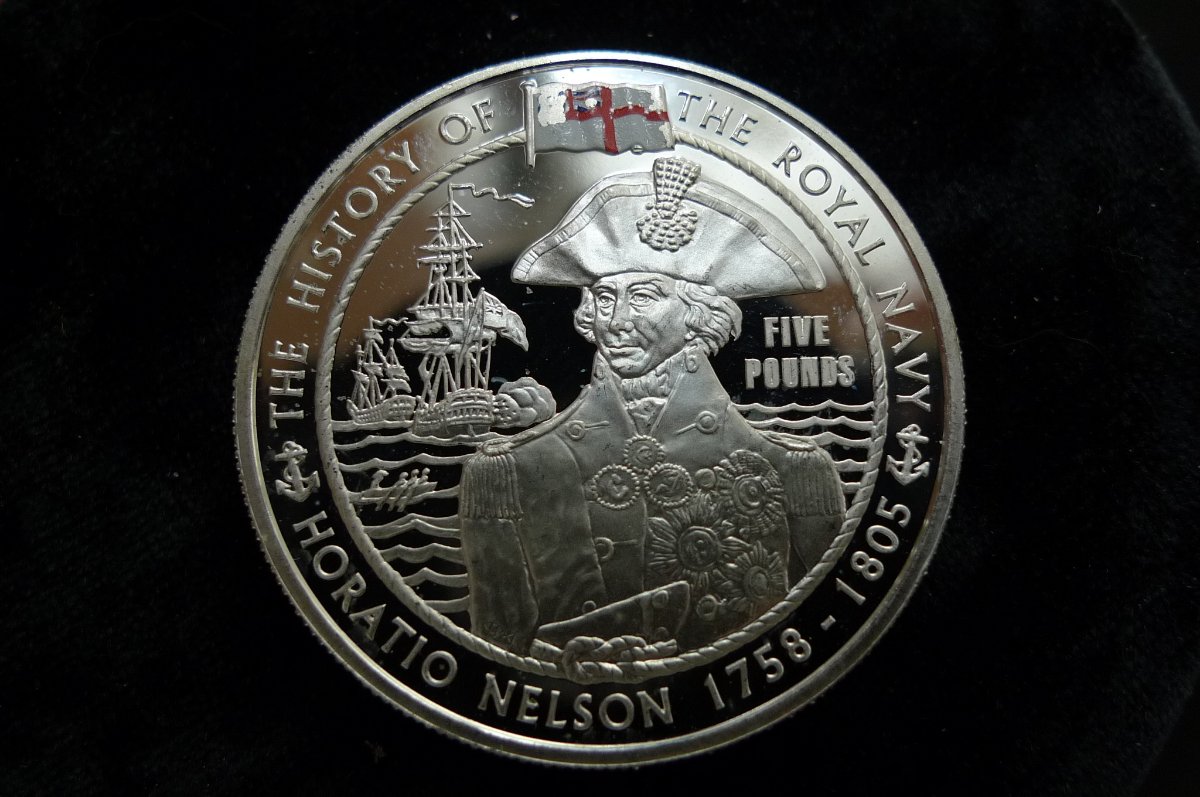 Post-Your-CoinS-Depicting-An-Explorer