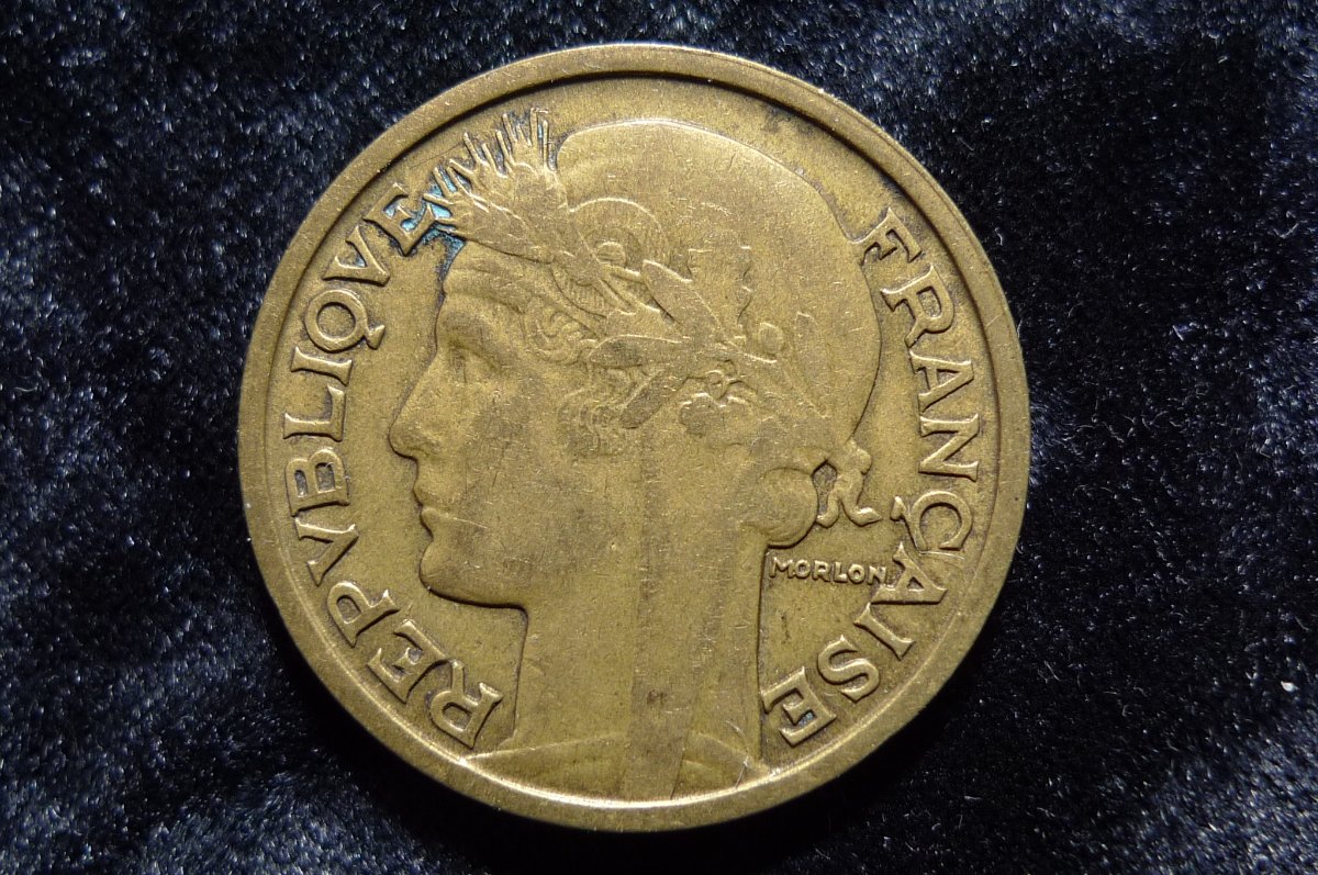 Post-Your-Coins,-Medals-And-Tokens-With-A-Cornucopia
