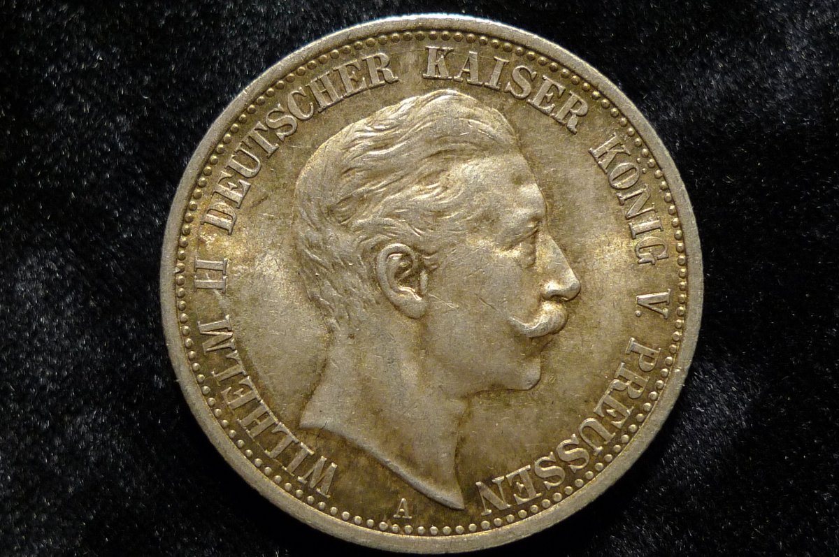 Post-A-Coin-Or-Medal-With-A-Die-Crack!