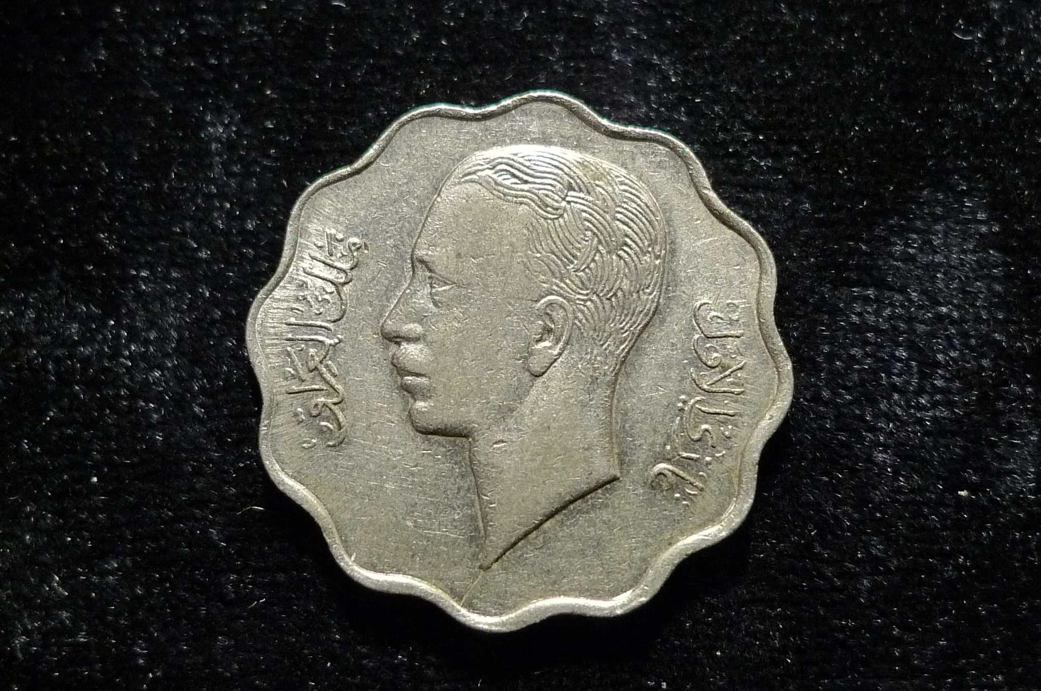 Show-Your-Coins-With-Different-Edges