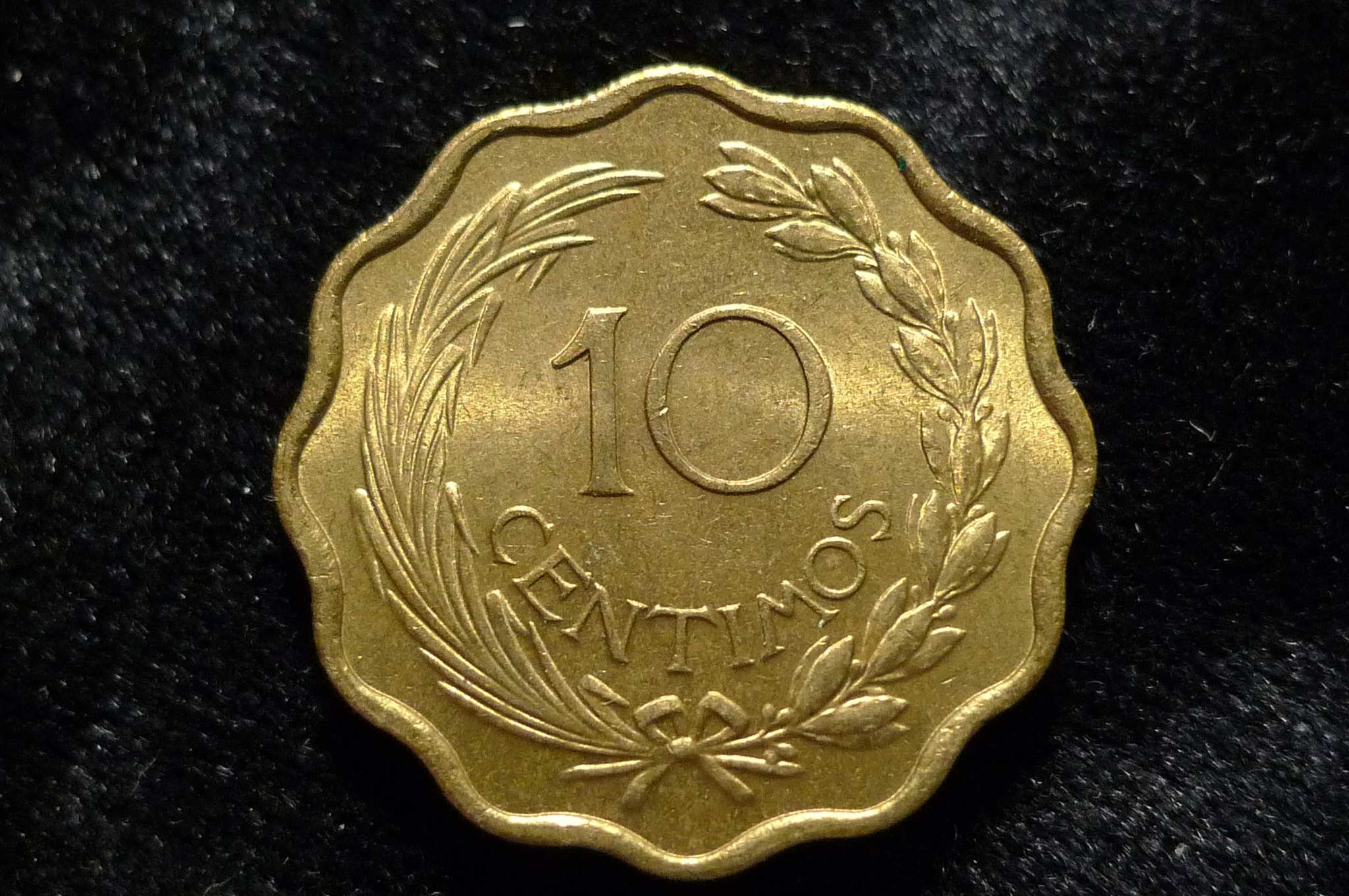 Show-Your-Coins-With-Different-Edges