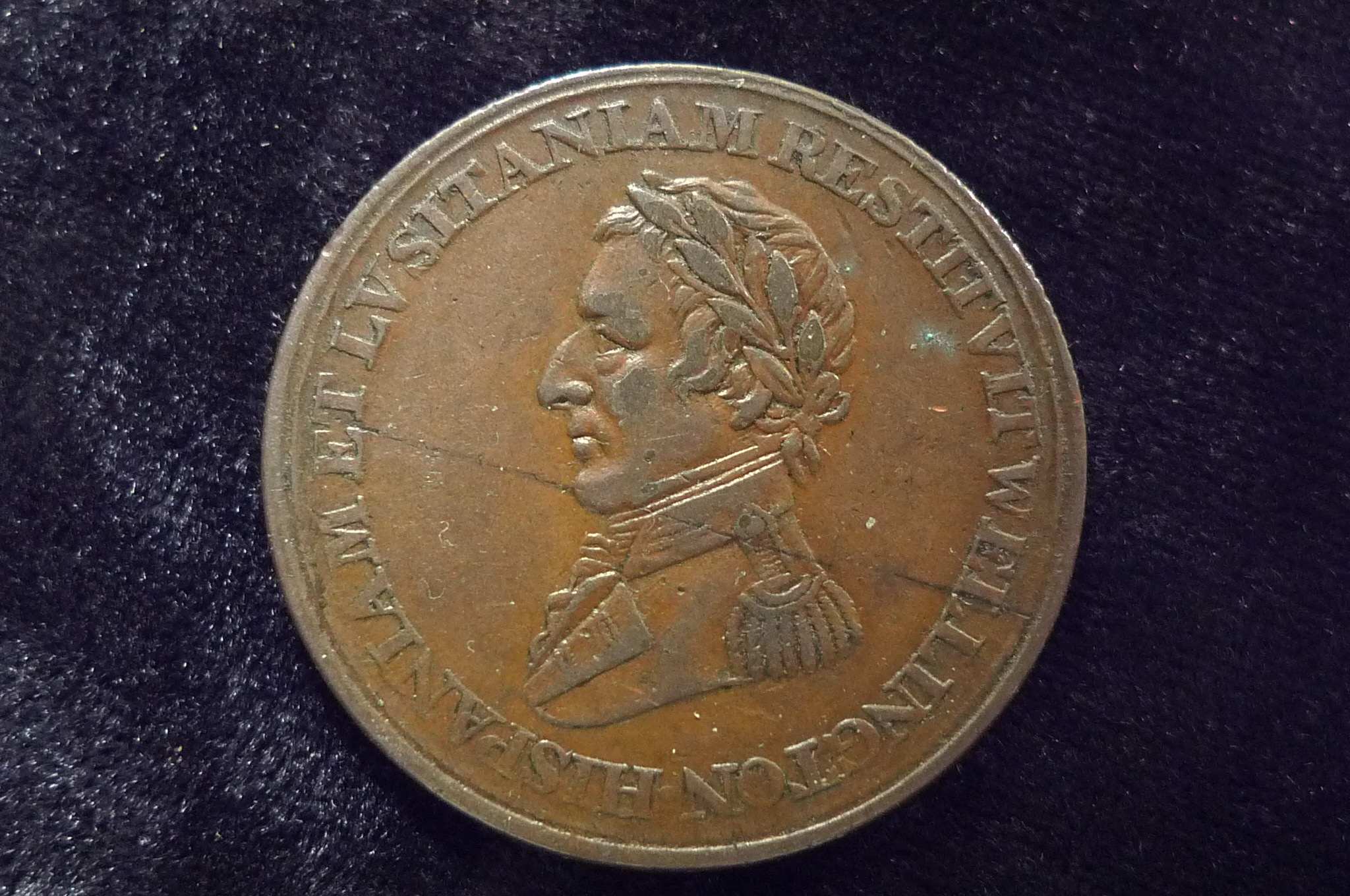 Show-Your-Coins-With-Different-Edges