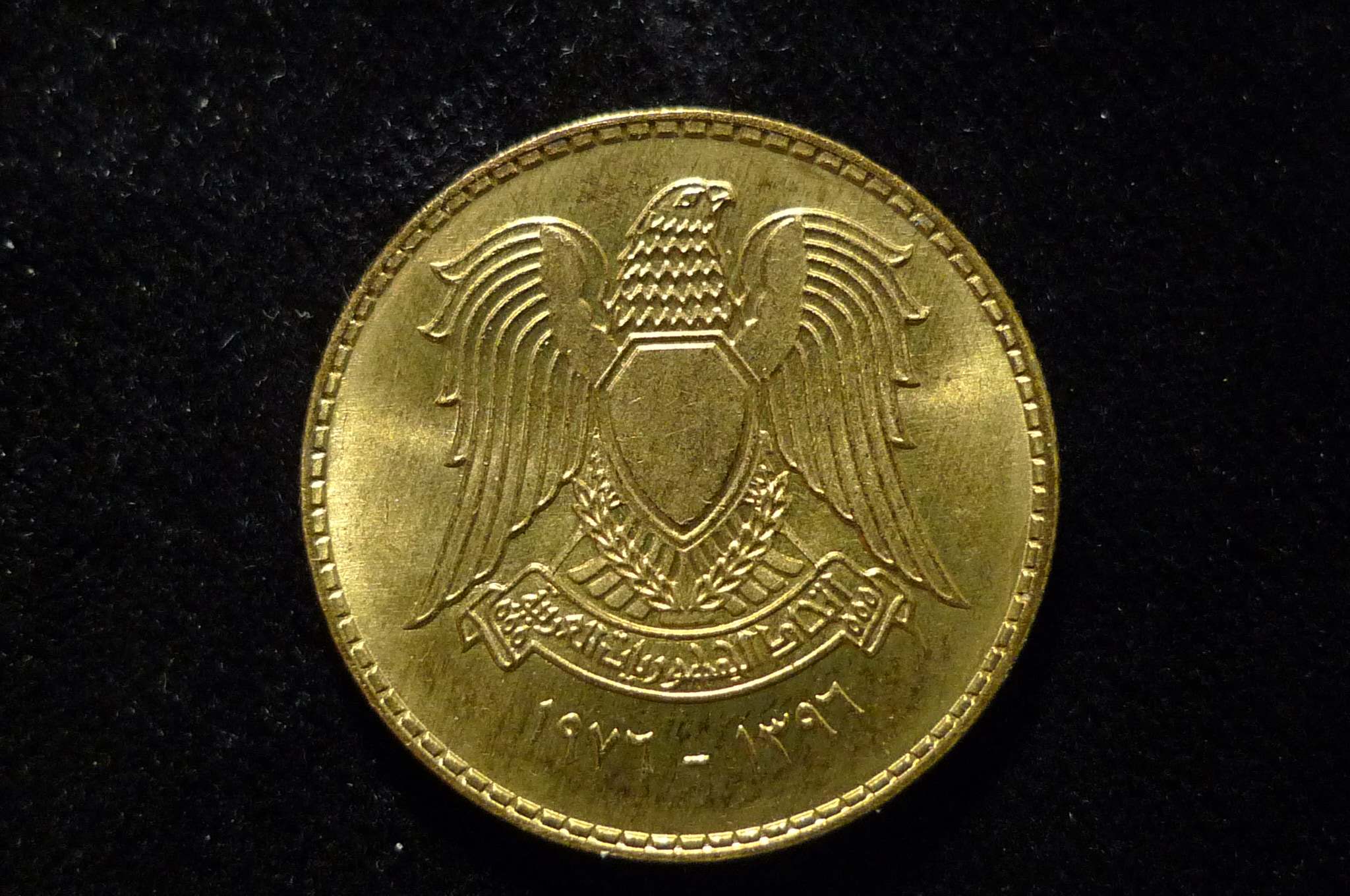 Post-Your-Coins-With-Coats-Of-Arms,-Shields,-Crests,-Crowns,--Etc.