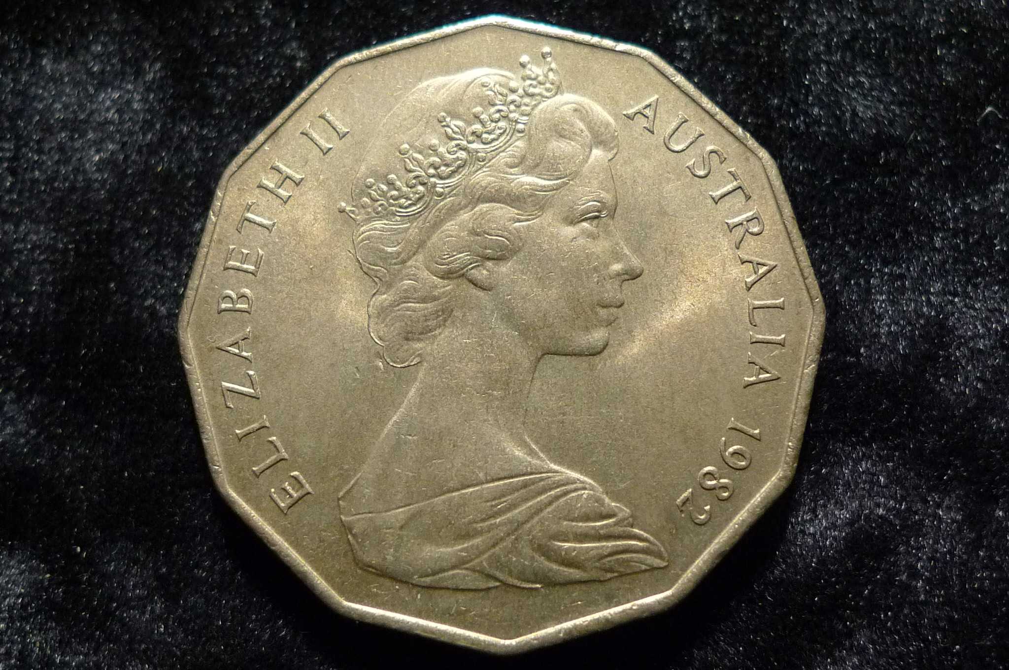 Queen-Elizabeth-II-Memorial-Thread