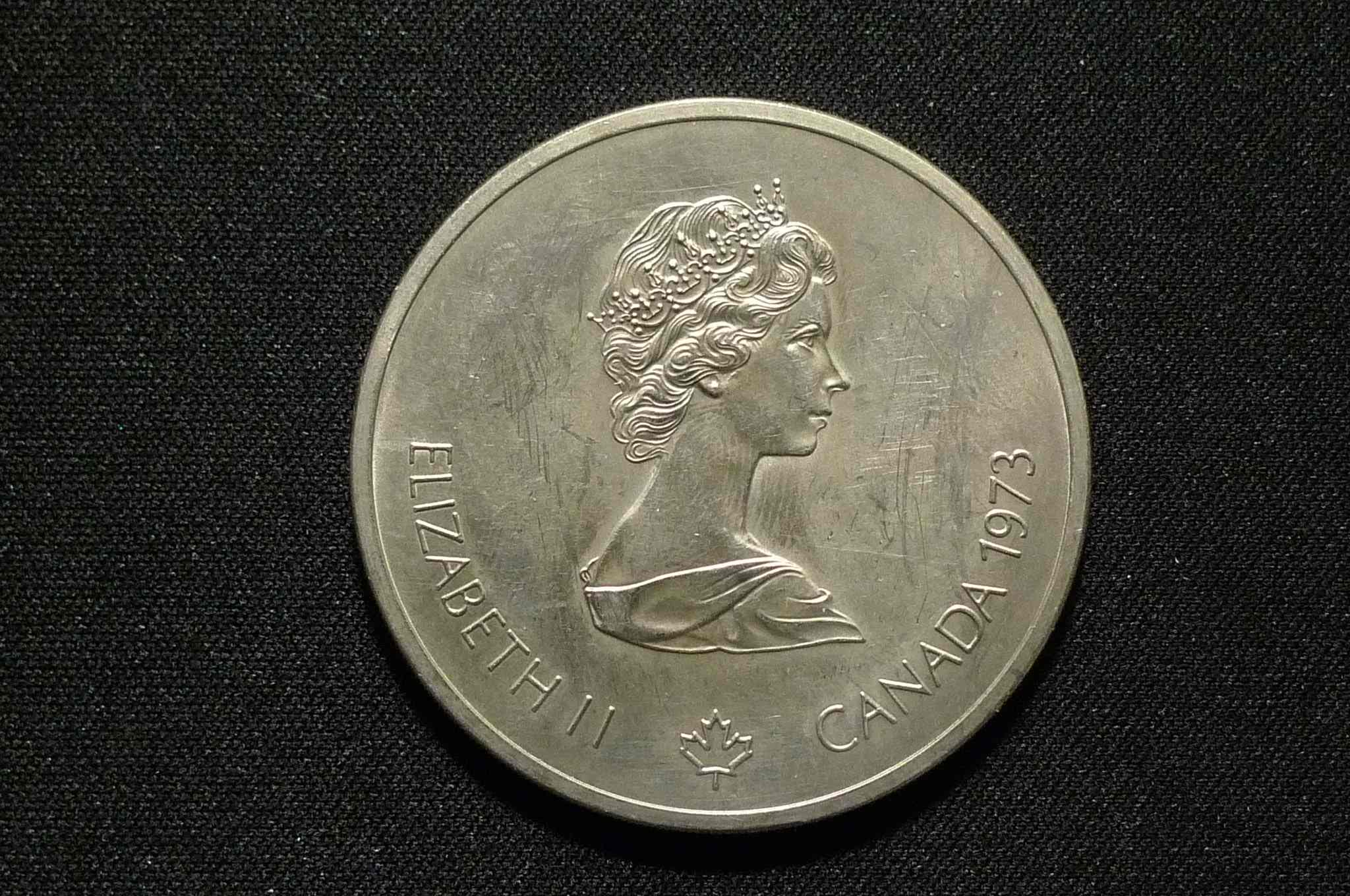 Queen-Elizabeth-II-Memorial-Thread