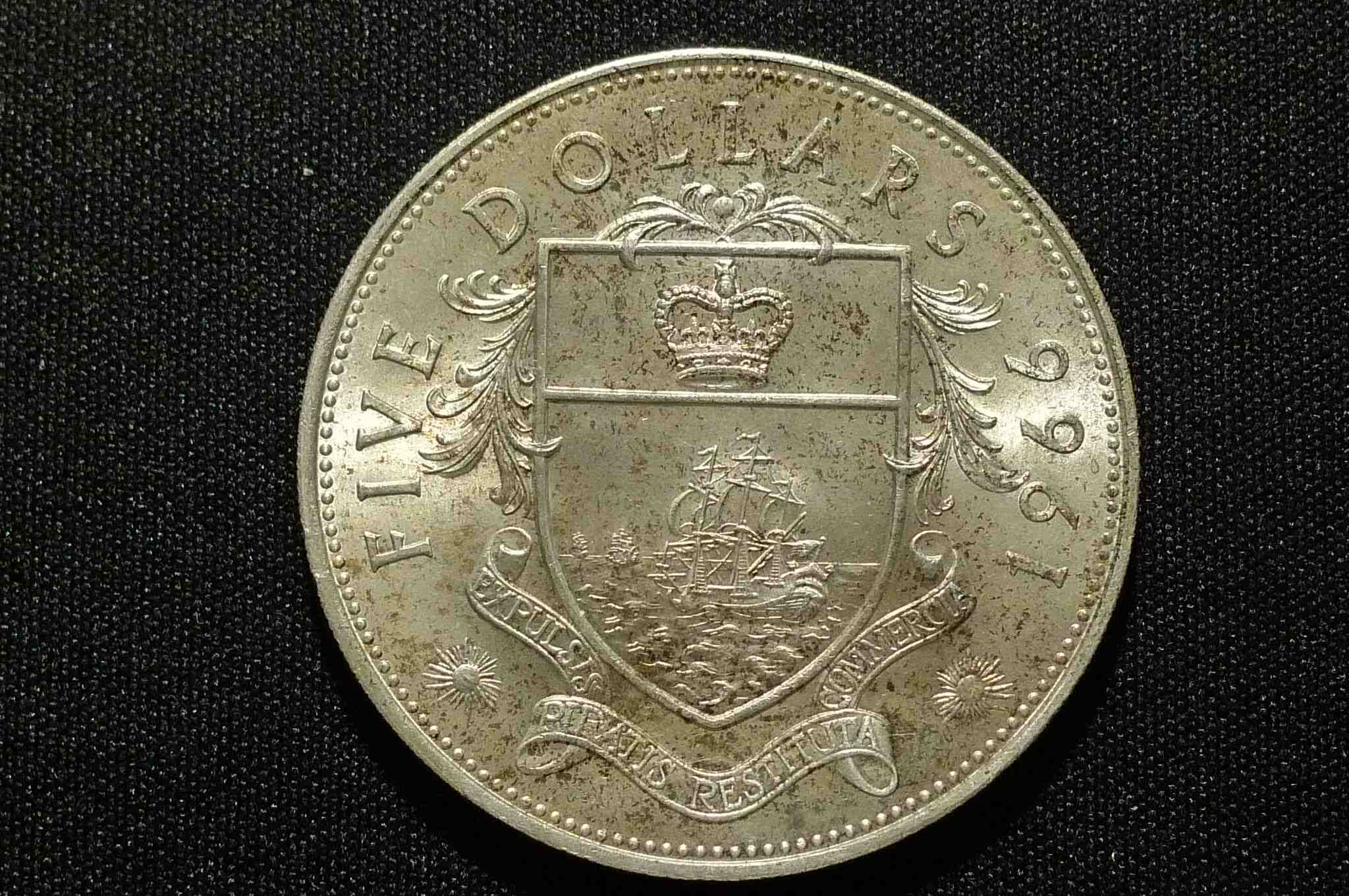 Queen-Elizabeth-II-Memorial-Thread