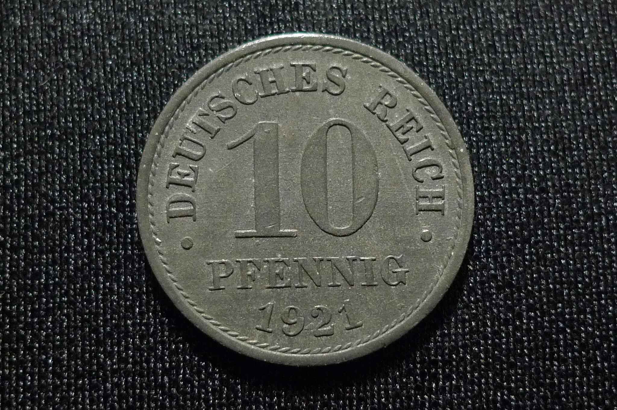 Post-A-Coin-Or-Medal-With-A-Die-Crack!